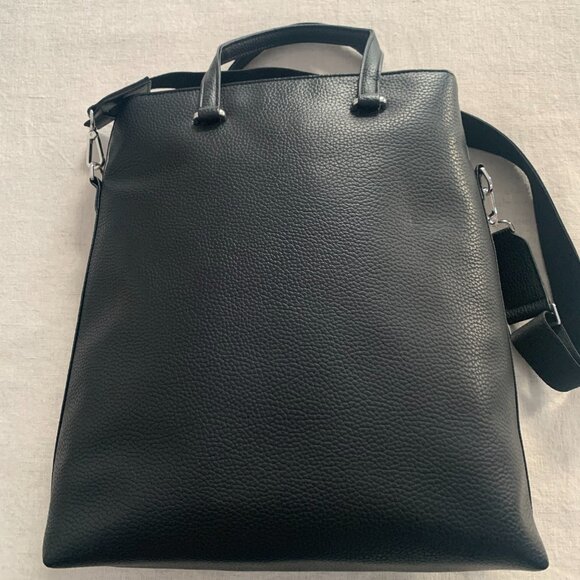 Matt & Nat LENNIE Vegan Tote – Purity Collection – Black (EUC) - Picture 3 of 7